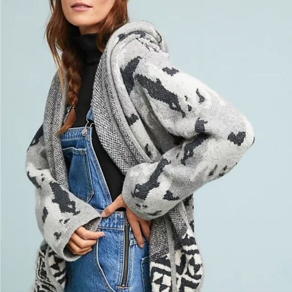 Anthropologie💗Llama Knit Cardigan Small Medium Alpaca Akemi + Kin - Picture 1 of 11